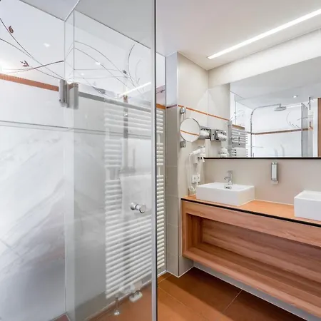 Gotthard-zeit Hotel 4*