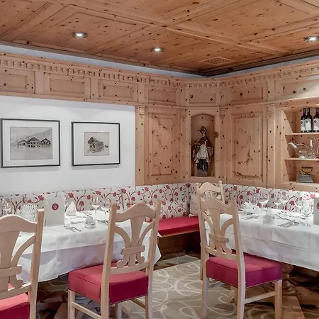 Gotthard-zeit Hotel 4*