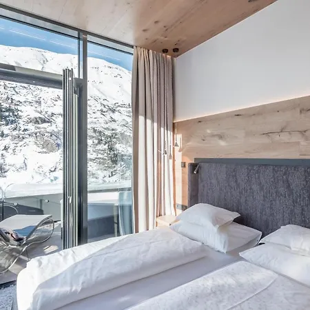 Gotthard-zeit Hotel 4*