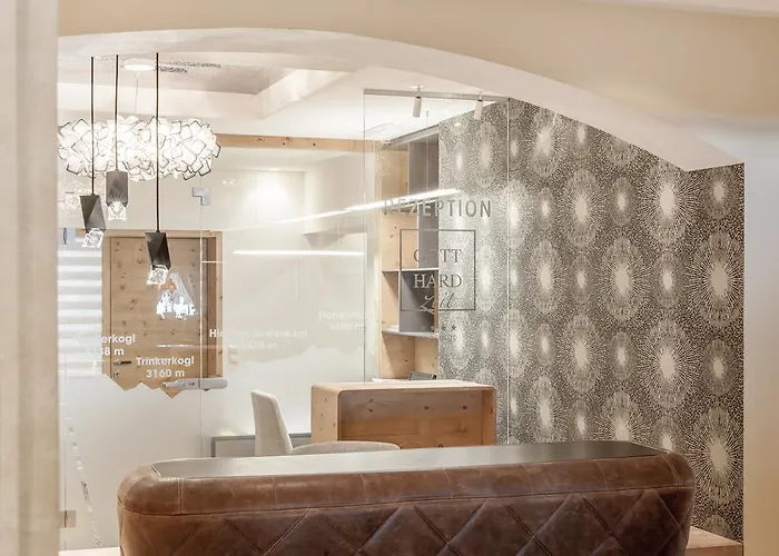 Gotthard-zeit Hotel 4*