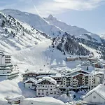Hotel Gotthard-zeit 4*