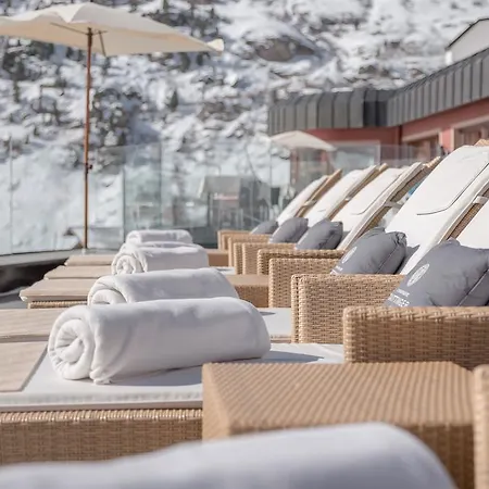 Gotthard-zeit Hotel 4*